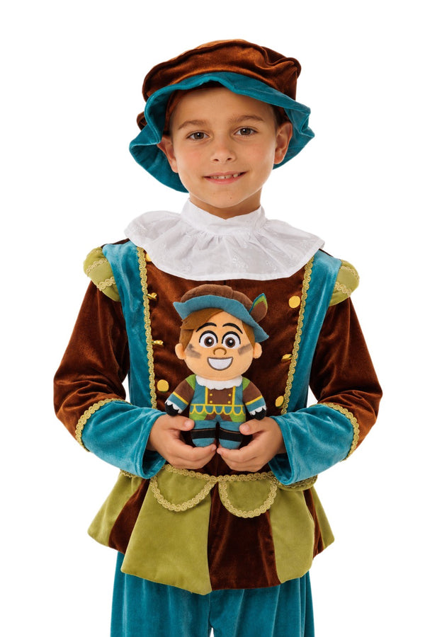 Pietje Fernando fanset: jongen in het Pietje Fernando verkleedkostuum houdt de Pietje Fernando knuffel vast